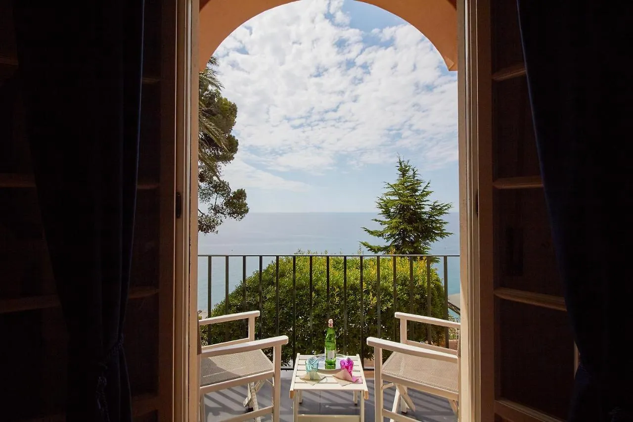 ****  Hotel Punta Est Finale Ligure Italië