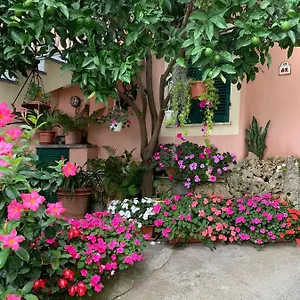 Landhaus Orchidea, Finale Ligure