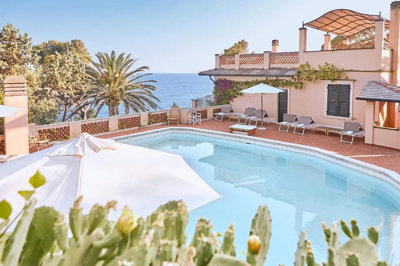 ****  Hotel Punta Est Finale Ligure Italy